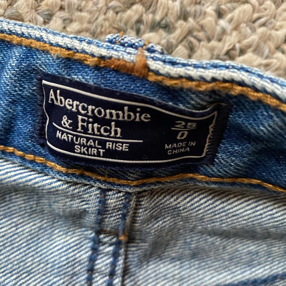 Abercrombie denim skirt - Picture 3 of 3